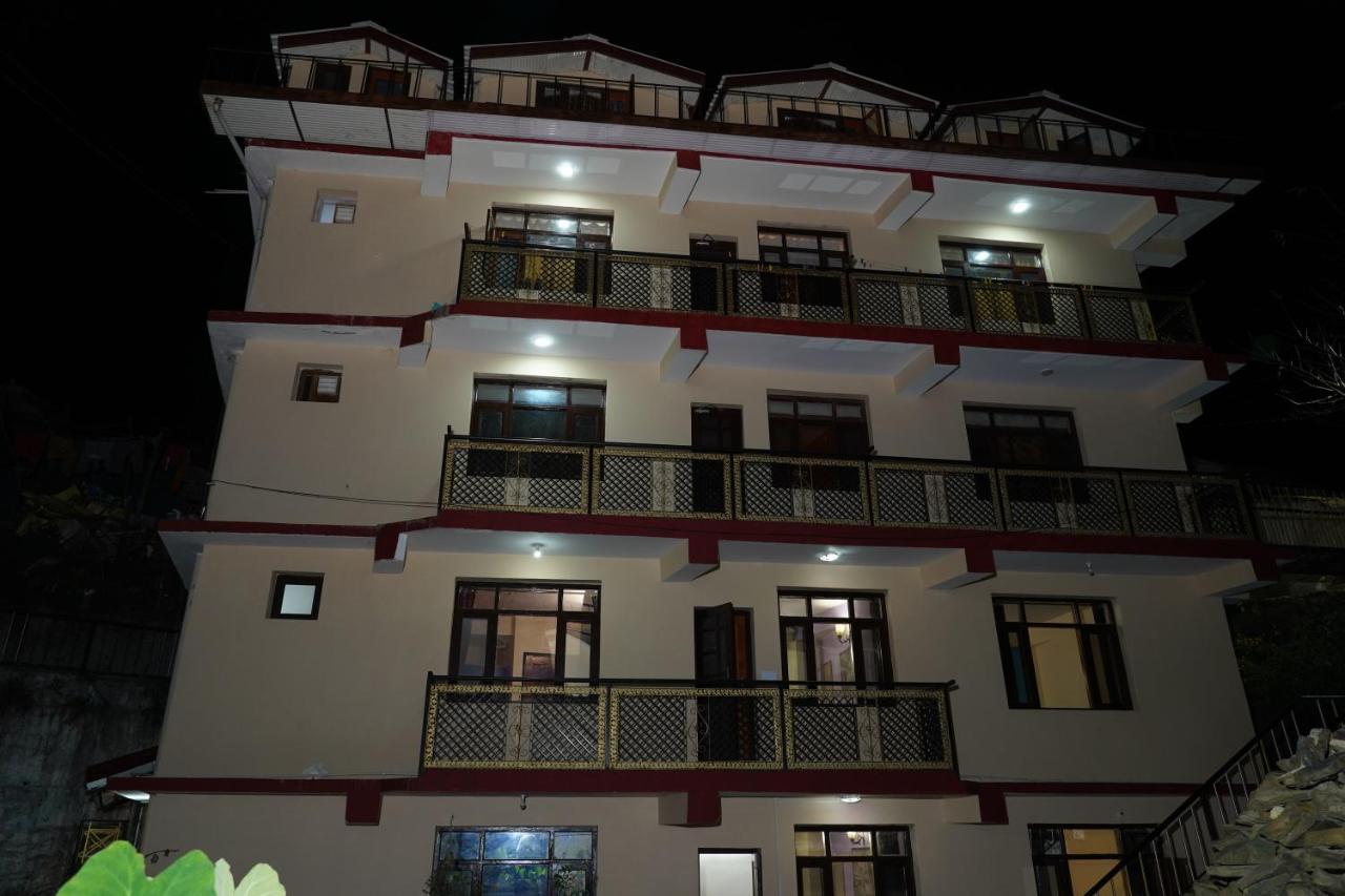 Shimla Pines Homestay Exterior photo